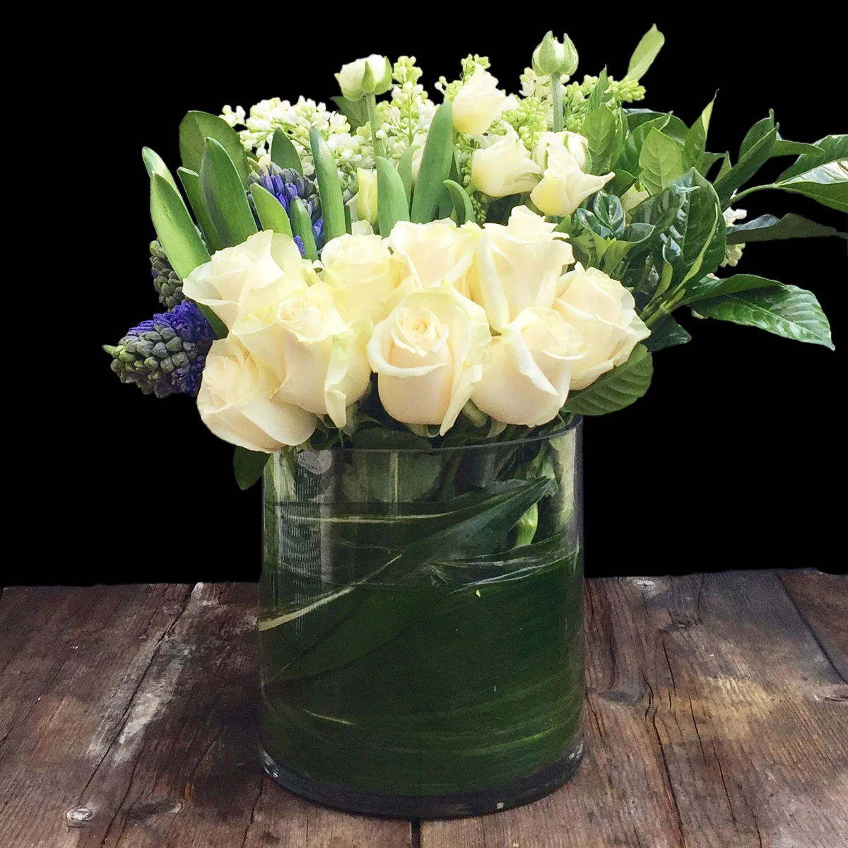 White roses with muscari